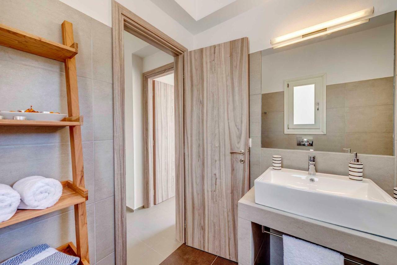 Villa Alba In Syros With Private Jacuzzi Азолимнос Екстериор снимка